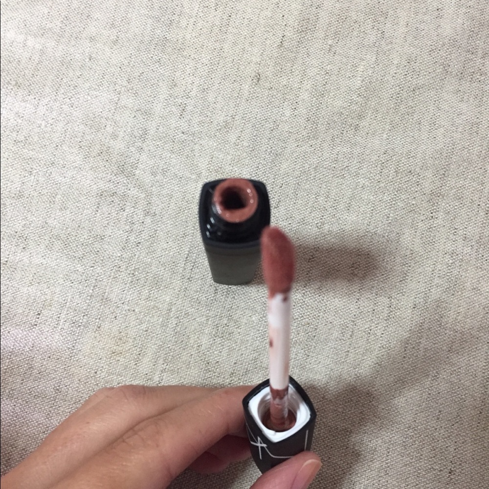 NARS Overheated Lipstick/Lipgloss/Lipstain - Picture 7 of 7
